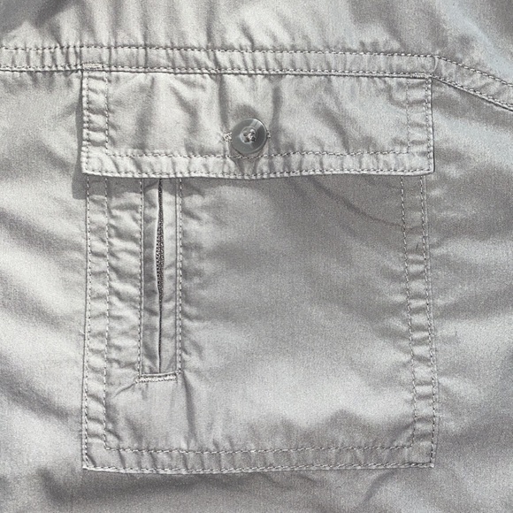 Field & Streams Grey Button Down Short Sleeved Shirt - Picture 6 of 12